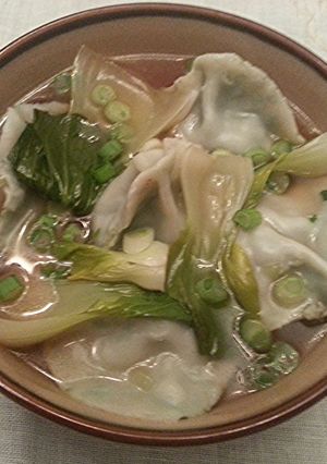 A picture of Veggie Dumpling Hong Kong Noodle Bowl.