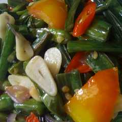 รูปของ Oseng2 genjer (bunga enceng gondok)