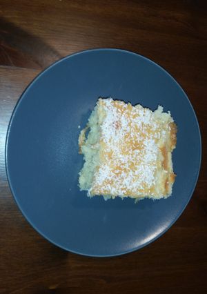A picture of Lemon and coconut cake.