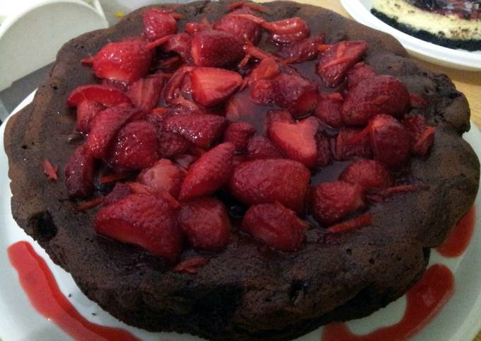 AMIES Strawberry Orange Chocolate Cake
