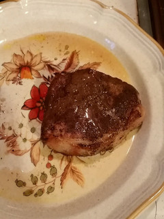 A picture of Brown sugar and cinnamon pork chops.