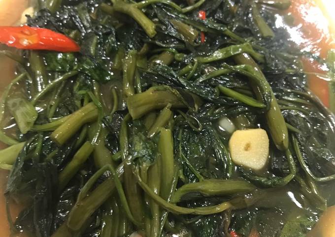 Resep Tumis kangkung lezat yang Lezat