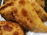 Empanadas fritas de pino queso