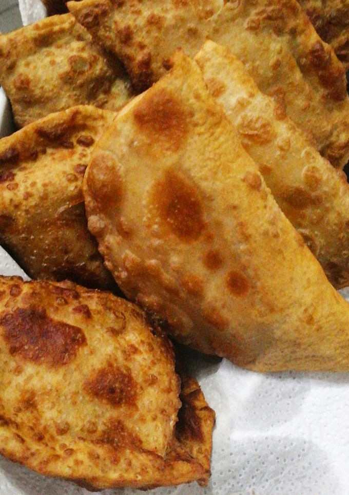 Una foto de Empanadas fritas de pino queso