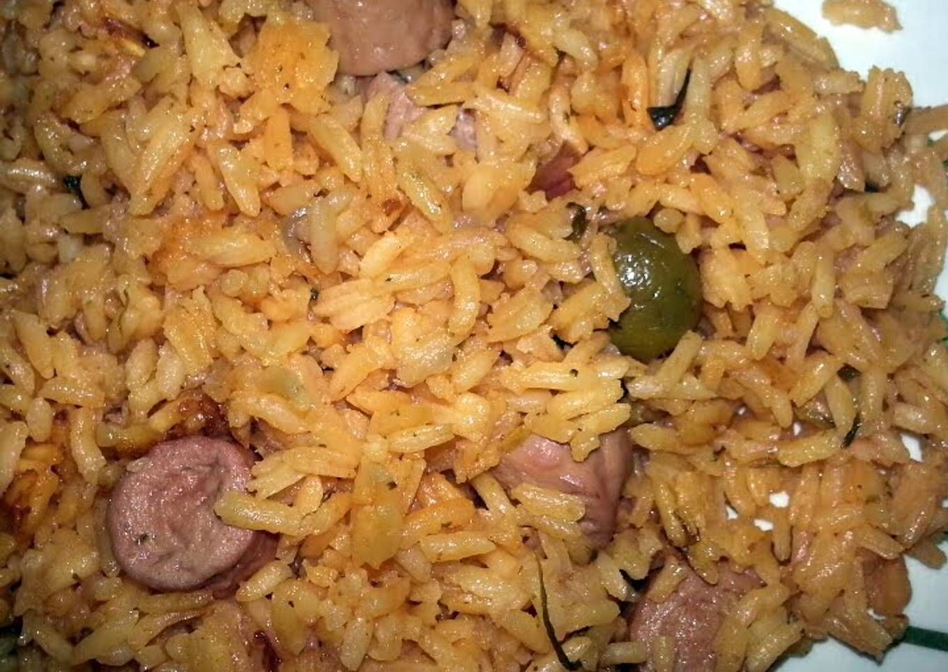 Arroz con Salchichas / Rice with Vienna Sausages