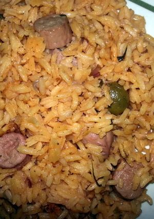 A picture of Arroz con Salchichas / Rice with Vienna Sausages.