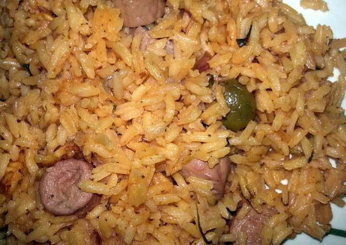 Recipe of Speedy Arroz con Salchichas / Rice with Vienna Sausages