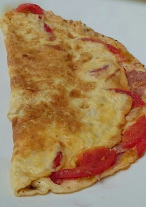 A picture of Tomato And Ham Omelette.