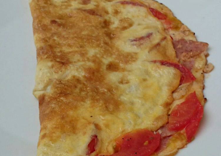 Recipe of Super Quick Homemade Tomato And Ham Omelette