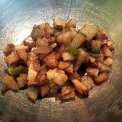 A picture of sauteed potatoes.
