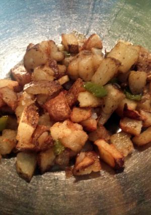 A picture of sauteed potatoes.