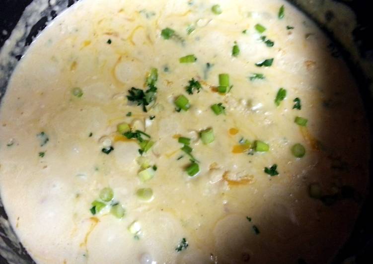 5 Easy Dinner Very Cheesy potato soup