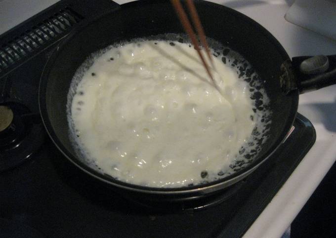 Steps to Prepare Thomas Keller Easy Basic Béchamel (White) Sauce in 10 Minutes