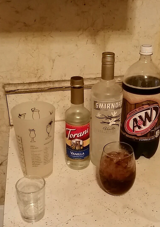 A picture of Diet Rootbeer Float.