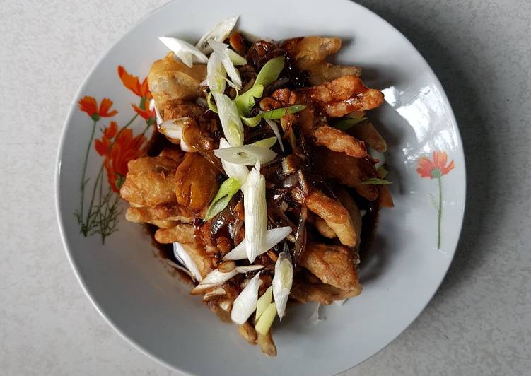 17. Ceker krispi saos lada hitam