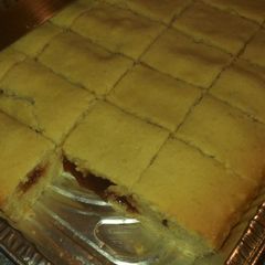 A picture of Panetela de Guayaba (Panetela of Guava).
