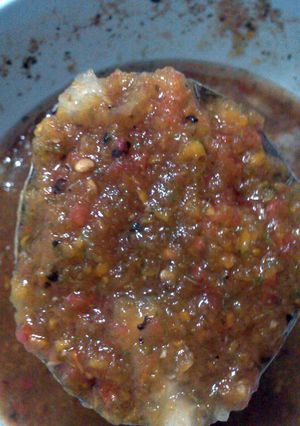 A picture of Salsa de chile manzano.