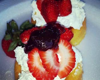 Easy Recipe Rays Kahlua Pound Cake Strawberry Cups Delicious and Healthy