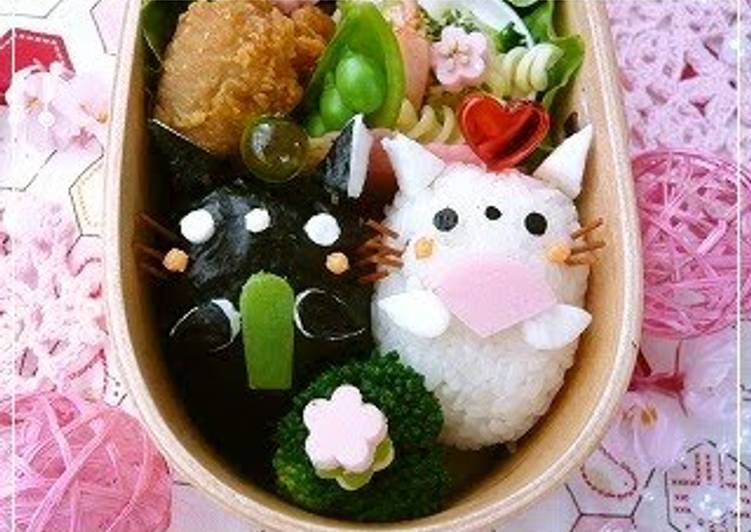 Step-by-Step Guide to Make Quick Bento with Twin Kitty Hina Dolls