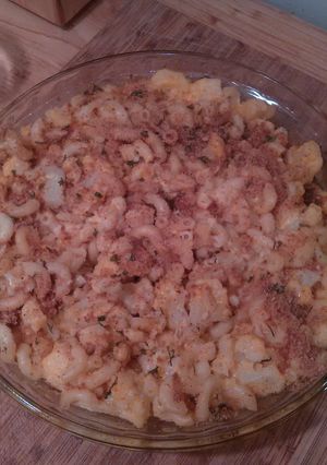 A picture of Cauliflower Mac n Cheese.