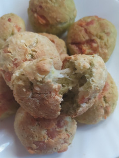 Una foto de Chipacitos De Mandioca y Arvejas