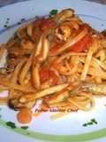 Linguine con Cannolicchi, Cozze, Polipetti, Gamberetti, Pomodori