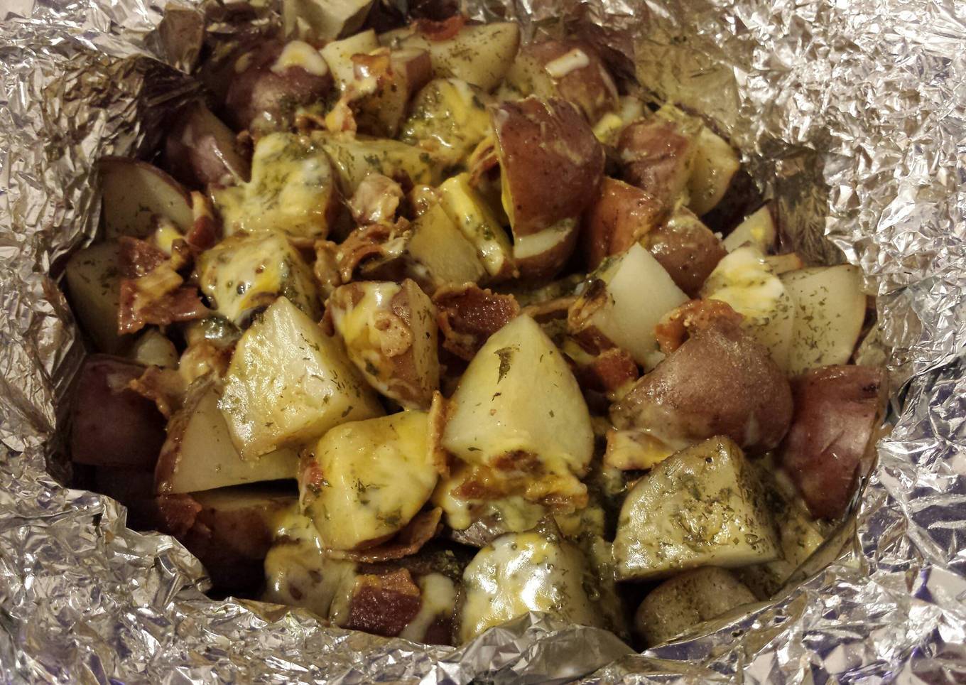 Slow Cooker Cheesy Bacon Ranch Potatoes