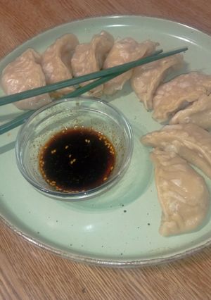 Una foto de Gyozas de pollo