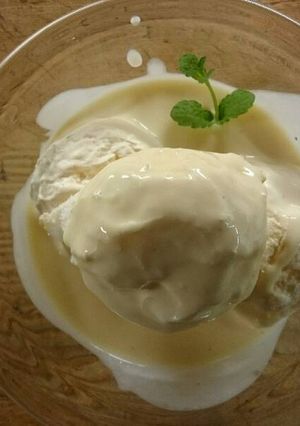 Madártej fehércsokoládés habcsókkal recept fotója