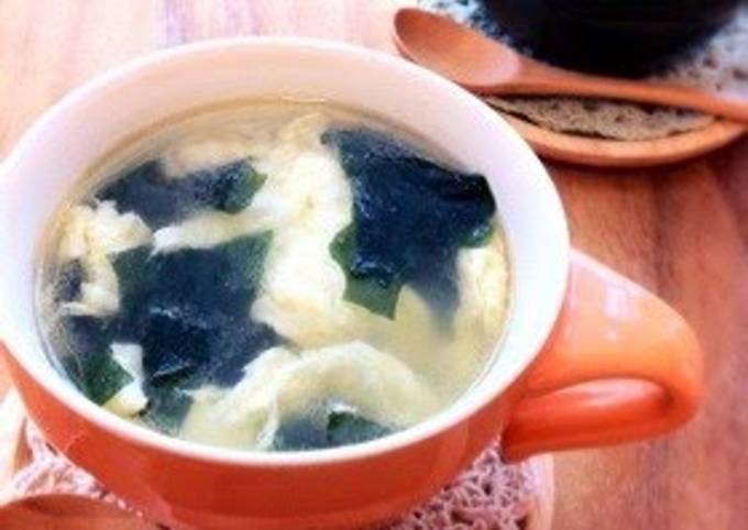 Steps to Prepare Any-night-of-the-week Chinese Egg and Wakame Seaweed Soup