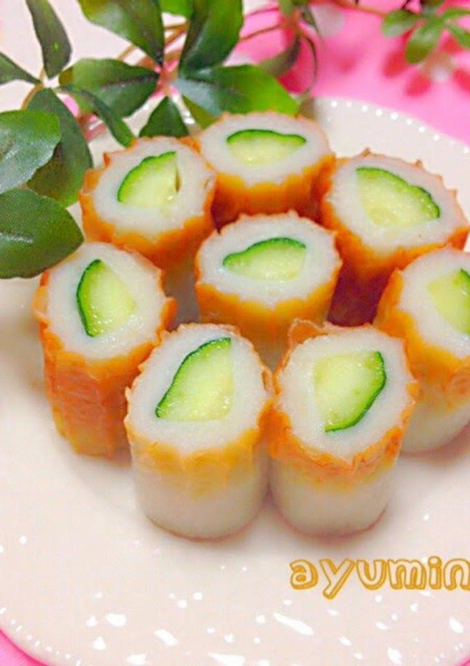 A picture of Cucumber Stuffed Chikuwa.