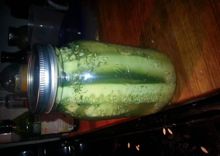 Recipe: Scrummy Pickles
