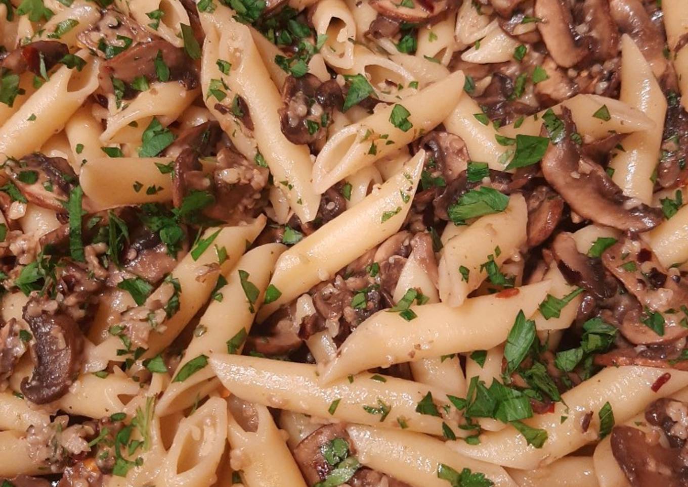 Penne with mushrooms