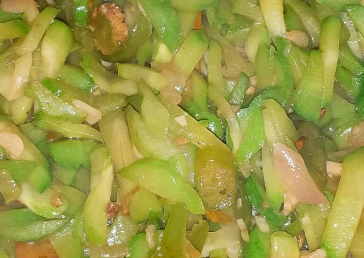 Resep Sayur lejet pedas manis (labu siam) simple dan enak | Cara Masak Sayur lejet pedas manis (labu siam) simple dan enak Yang Lezat Sekali