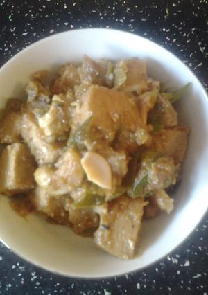 A picture of Pork & Cashew nuts.