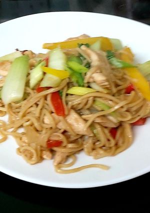 A picture of My Chicken Noodle Stirfry 😘.
