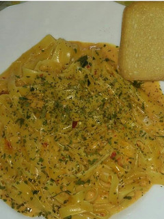 Una foto de Pasta con salsa de pimientos