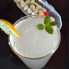 A picture of Nimbu pani.