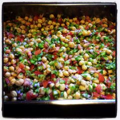 A picture of Chickpeas Salad.
