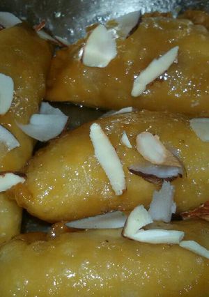 A picture of Mawa aur Suji ki Gujiya.