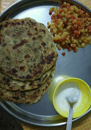 থেপলা (thepla recipe in Bengali) রেসিপির প্রধান ছবি