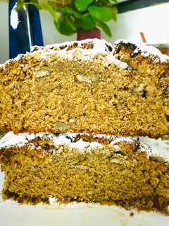 Una foto de 🥮BUDÍN🥧 DE HARINA INTEGRAL CON 🍌BANANAS🍌Y 🌰NUECES🌰