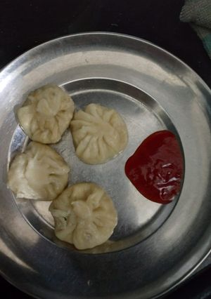 A picture of Steamed momos.