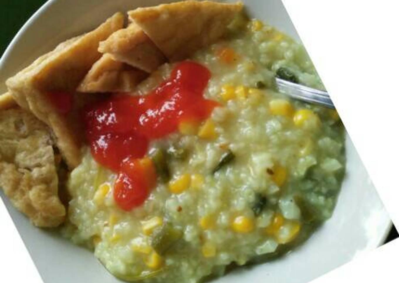 Kichri ala bali (bubur leda-ledo) vegan