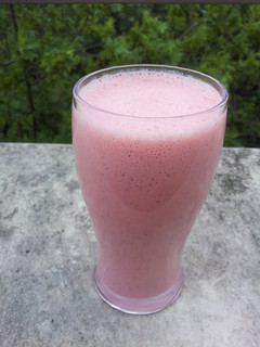 A picture of Strawberry milk shake.