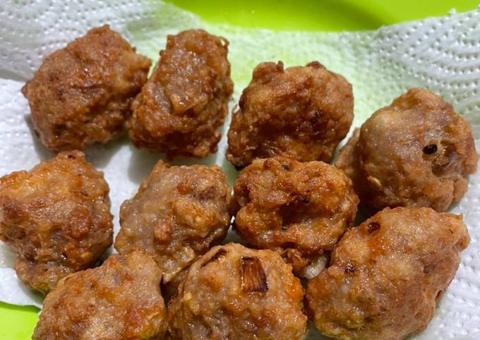 Resep Nyuknyang Khe (Bakso Goreng Non Halal) oleh fanny andri - Cookpad