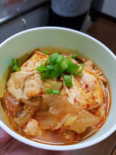 Foto resep Kimchi Jjigae (sup kimchi)