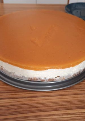 Őszibarackos mascarponés sajt torta sütés nélkül!😋 recept fotója