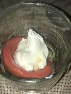 Una foto de Casco de guayaba con queso crema