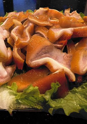 Hình của món Tai Heo Khìa Nước Dừa.